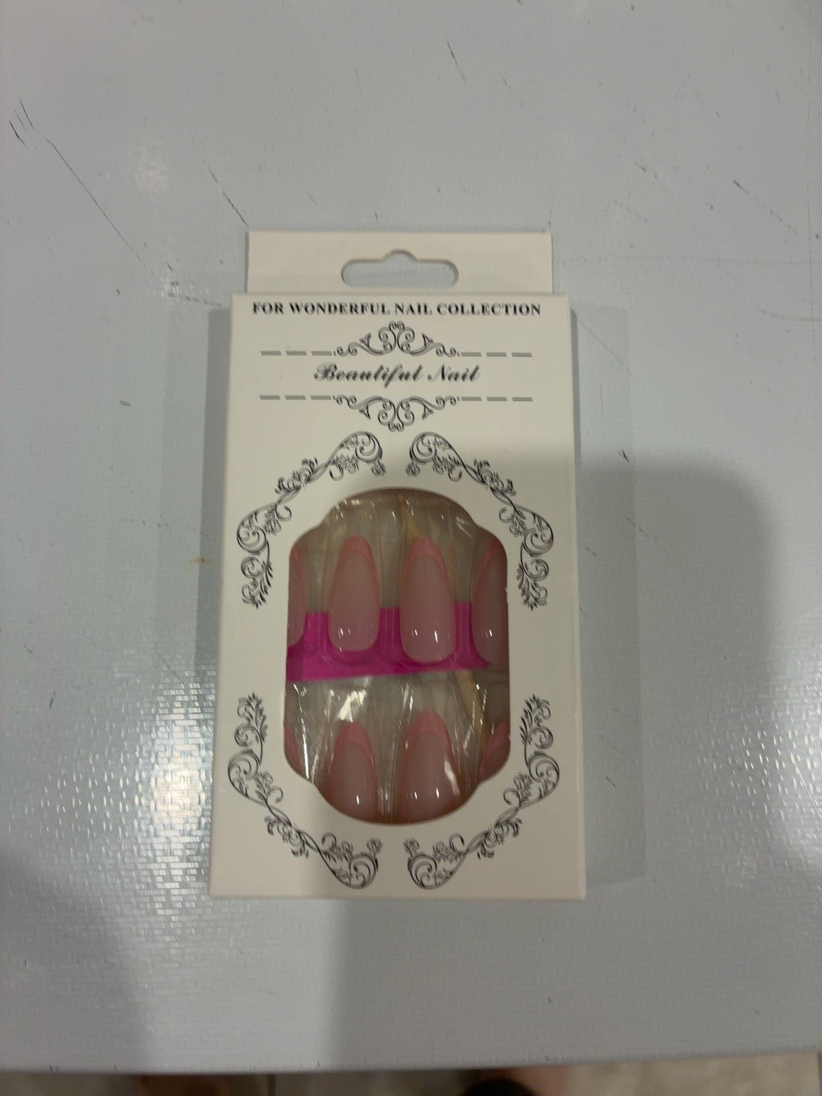Press-On Nails – Pink Ombre Almond (24 Piece Set)